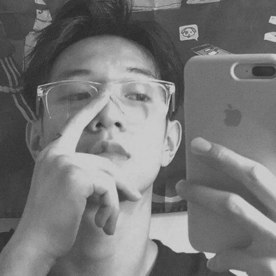 高质量黑白男生头像图片