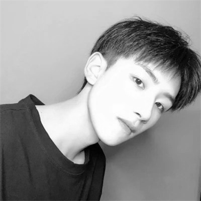 高质量黑白男生头像图片