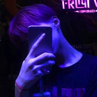 2025最好看的男生微信头像图片