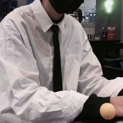 2025最好看的男生微信头像图片