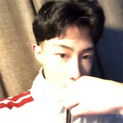 2025最好看的男生微信头像图片