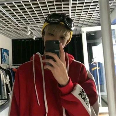 2025最好看的男生微信头像图片