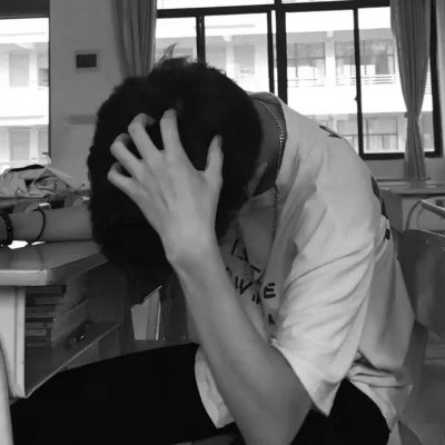 男生头像 痞帅 黑白