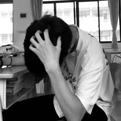 男生头像 痞帅 黑白
