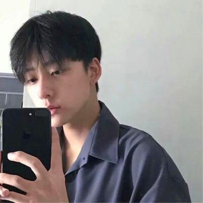 2025超拽的头像男真人好看图片