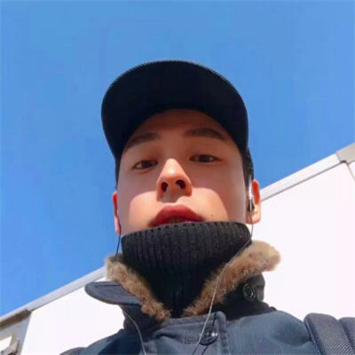 2025超拽的头像男真人好看图片