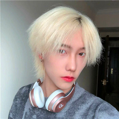 2025超拽的头像男真人好看图片