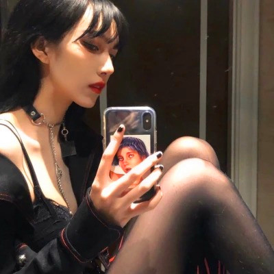 女生头像图片2025最火爆拽