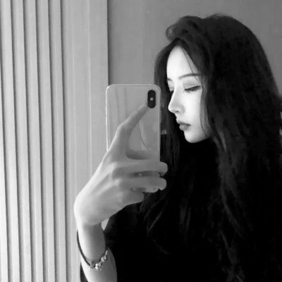 超拽霸气黑白女生头像图片