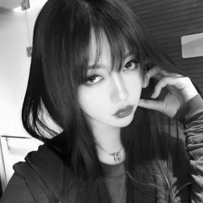 超拽霸气黑白女生头像图片