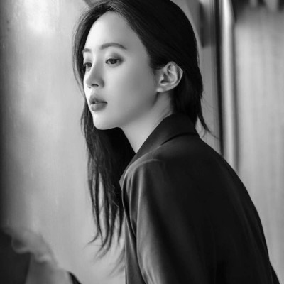 超拽霸气黑白女生头像图片