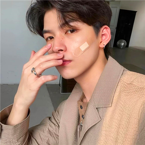 2025头像男高级帅气图片