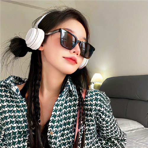 高级感满满酷酷的拽姐女生头像图片