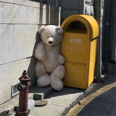 盘点那些让人破防的伤感emo头像图片