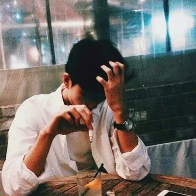 伤感emo头像男