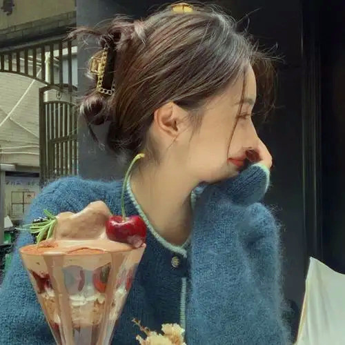 女生头像慵懒偏冷淡风小众好看图片