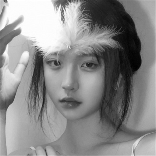 女生头像慵懒偏冷淡风黑白图片