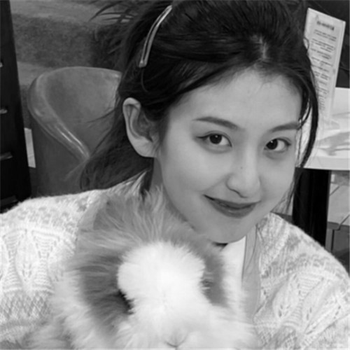 女生头像慵懒偏冷淡风黑白图片