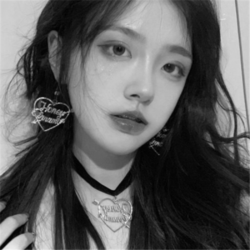 女生头像慵懒偏冷淡风黑白图片