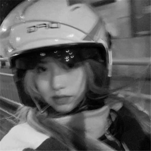 女生头像慵懒偏冷淡风黑白图片
