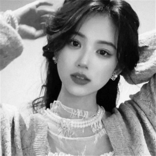 女生头像慵懒偏冷淡风黑白图片