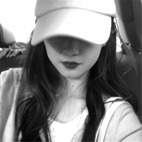 女生头像慵懒偏冷淡风黑白图片