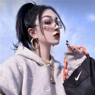 女生微信头像慵懒偏冷淡风图片