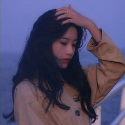 女生微信头像慵懒偏冷淡风图片