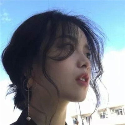 女生微信头像慵懒偏冷淡风图片