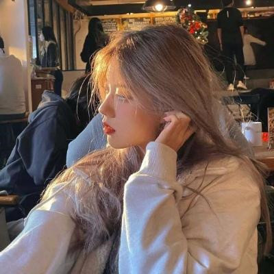 女生微信头像慵懒偏冷淡风图片