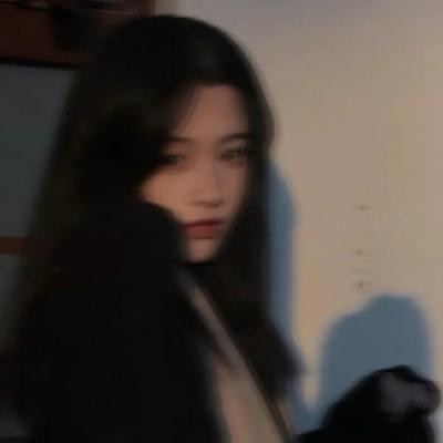 女生微信头像慵懒偏冷淡风图片