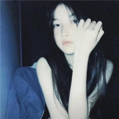 女生微信头像慵懒偏冷淡风图片