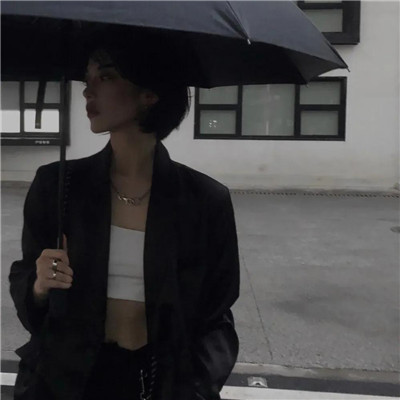 女生微信头像慵懒偏冷淡风图片
