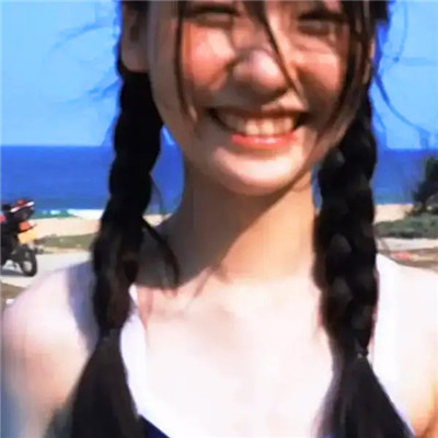 慵懒偏冷淡风女生头像真人图片