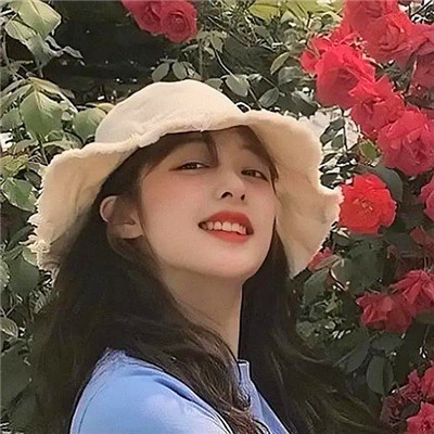 慵懒偏冷淡风女生头像真人图片