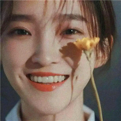 慵懒偏冷淡风女生头像真人图片