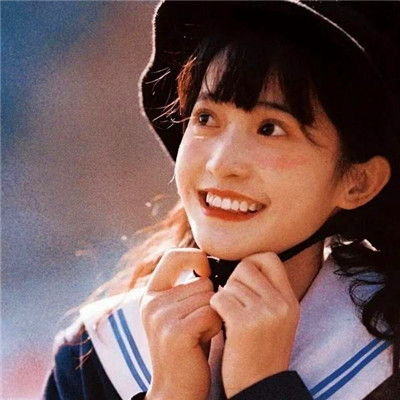 慵懒偏冷淡风女生头像真人图片