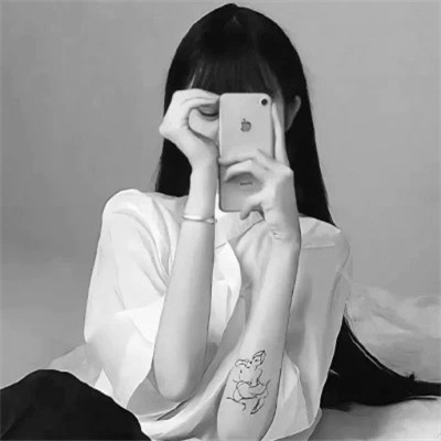 好看优质真人女头黑白图片