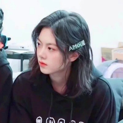 高清漂亮小姐姐的真人头像图片