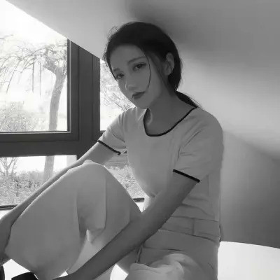 高清漂亮小姐姐的真人头像图片