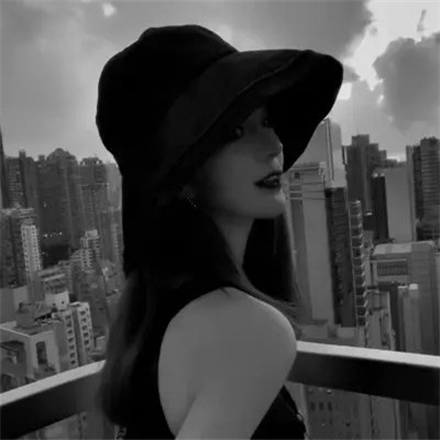 女生微信头像真人黑白图片