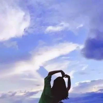 2025年微信头像图片情侣最新版一男一女