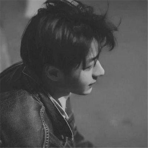 黑白头像男高清图片