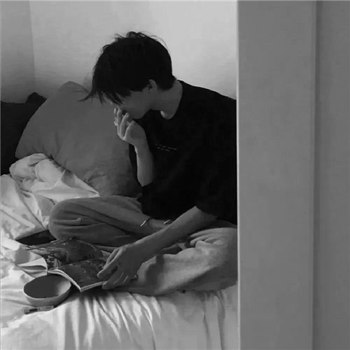 黑白头像男高清图片