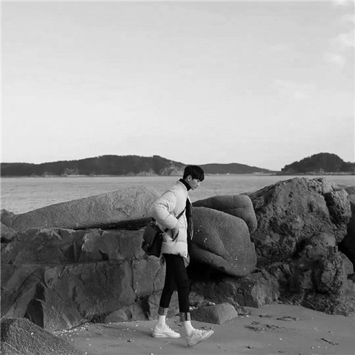 黑白头像男高清图片