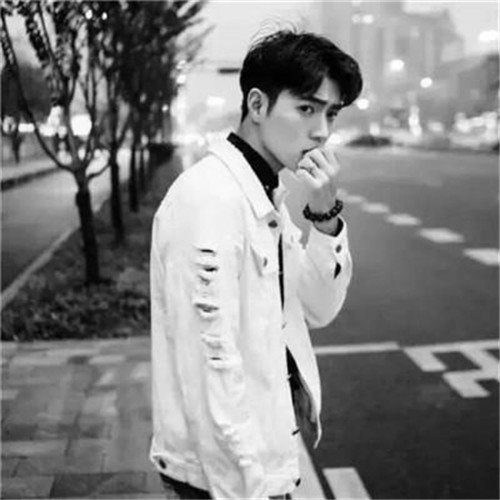 黑白头像男高清图片