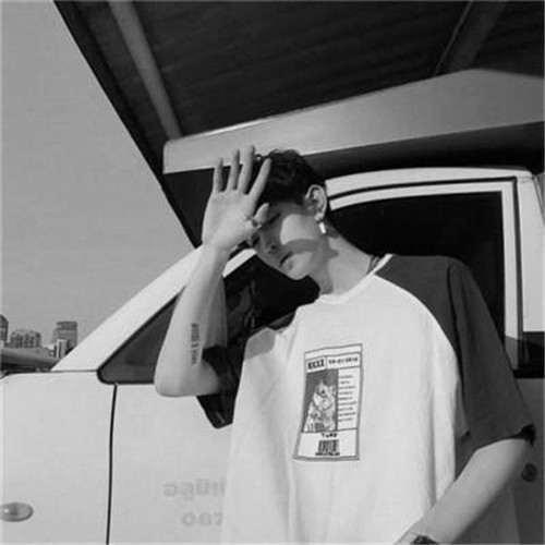 黑白头像男高清图片