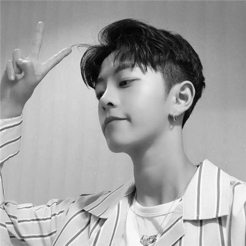 黑白头像男高清图片