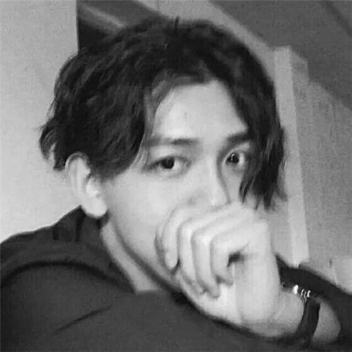 黑白头像男高清图片