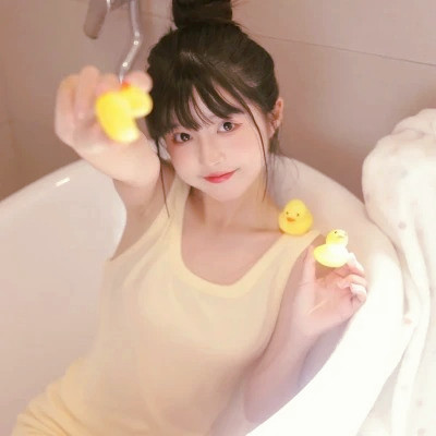 qq头像女生清新高清好看图片